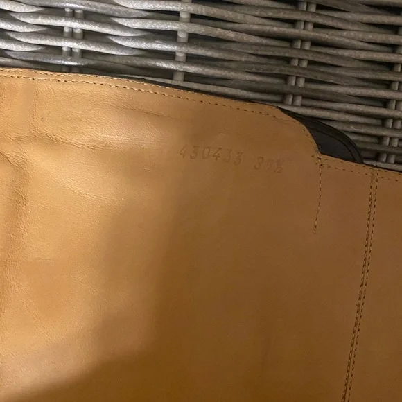 Womens. Gucci black leather boots - Picture 9 of 11